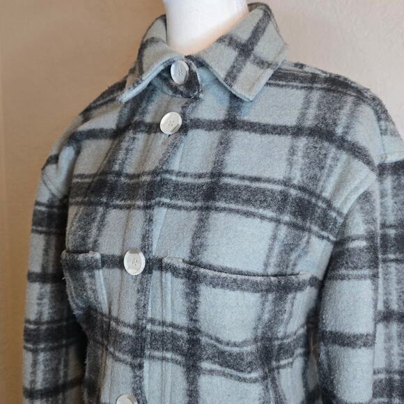 H&M Womens Small Flannel Plaid Blue Gray Cyan Button Up Closure Wooly Texture - Picture 3 of 9